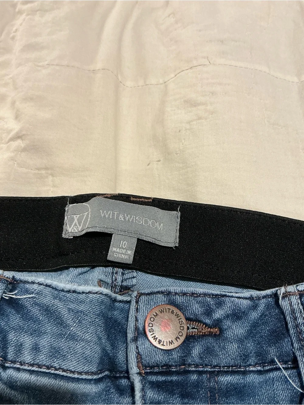 2-Pair Designer Jeans Bundle | Seven7 + Wit & Wisdom | Size 10
